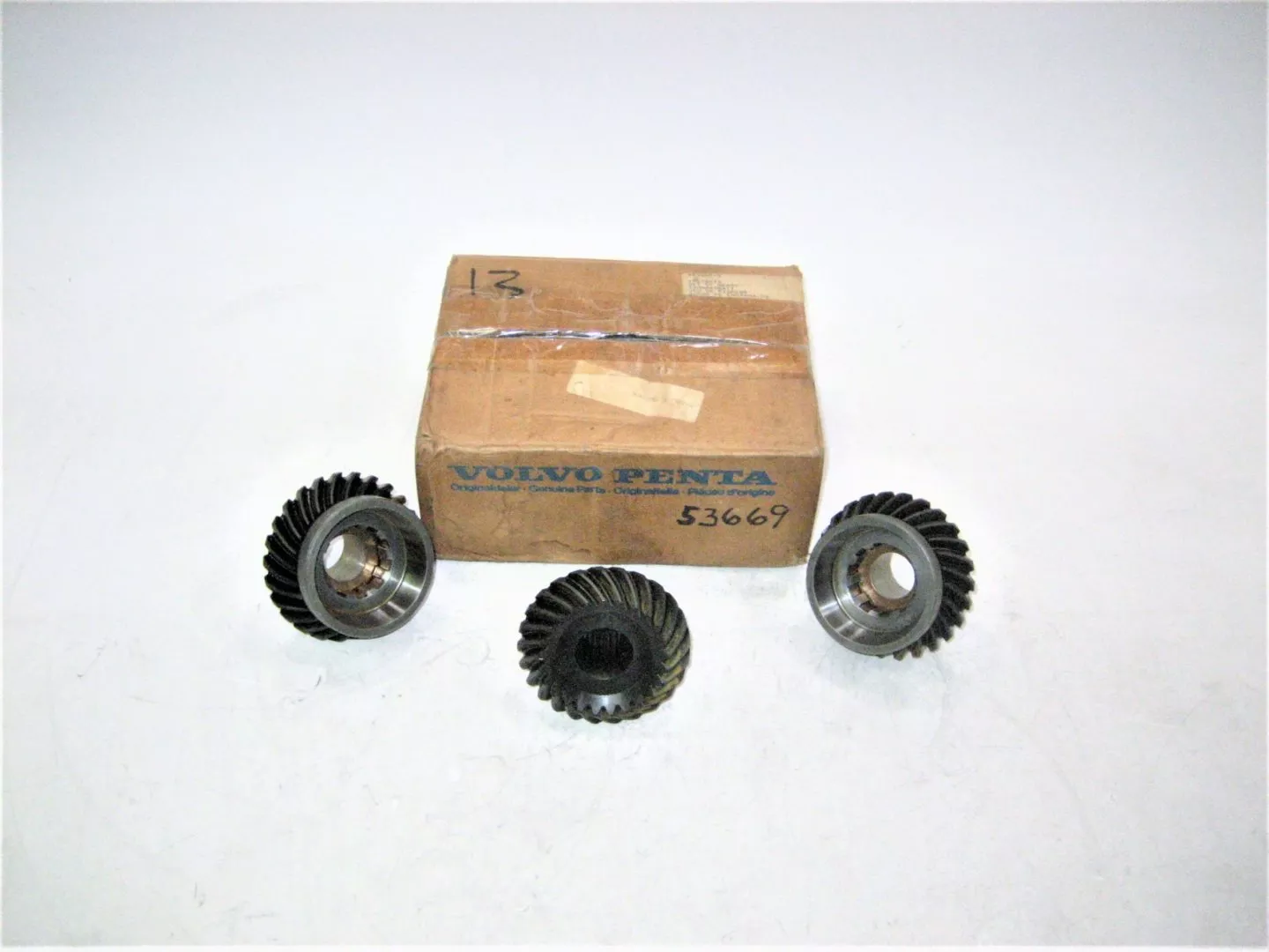 Volvo Penta 853669 OEM ~NEW~ Marine AQ Series Sterndrive Upper Unit Gear Set